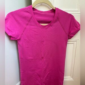 Lululemon Swiftly Tech Tee